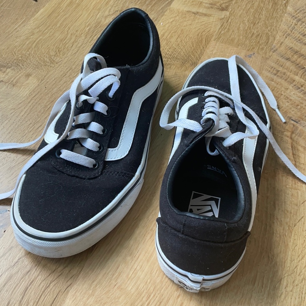 Black vans